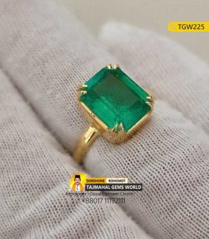 Brazilian Emerald (Panna) Stone Panchadhatu Ring Price 71,000 TK in Bangladesh https://www.tajmahalgemsworld.com/