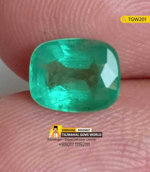 Colombian Emerald Gemstone Panna Pathor Price 102,000 TK in Bangladesh https://www.tajmahalgemsworld.com/