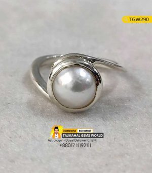 White Pearl Mukta (Moti) Astrology Birthstone Silver Ring Price https://www.tajmahalgemsworld.com/