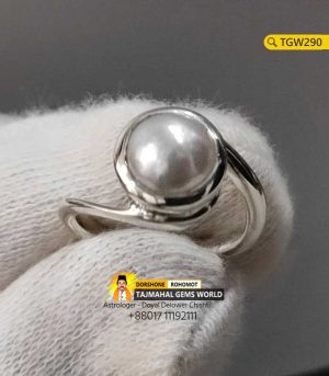 White Pearl Mukta (Moti) Astrology Birthstone Silver Ring Price https://www.tajmahalgemsworld.com/